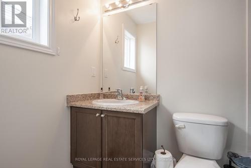 757 Halbert Drive, Shelburne, ON - Indoor Photo Showing Bathroom