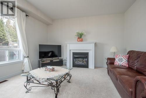 757 Halbert Drive, Shelburne, ON - Indoor Photo Showing Living Room With Fireplace