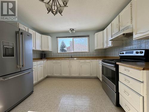 41 Dease Street, Kitimat, BC - Indoor Photo Showing Kitchen