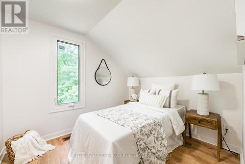 76 Metro Road N, Georgina (Historic Lakeshore Communities), ON - Indoor Photo Showing Bedroom