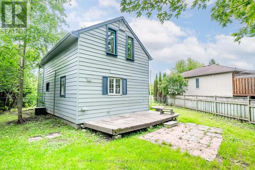 76 Metro Road N, Georgina (Historic Lakeshore Communities), ON - Outdoor With Exterior