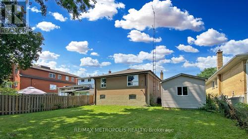 99 Pemberton Avenue, Toronto (Newtonbrook East), ON - Outdoor