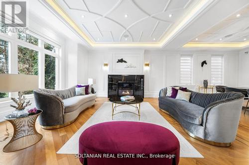 148 Munro Boulevard, Toronto (St. Andrew-Windfields), ON - Indoor Photo Showing Living Room With Fireplace