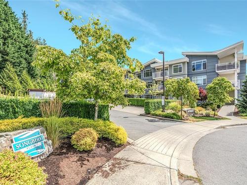 105-4960 Songbird Pl, Nanaimo, BC - Outdoor