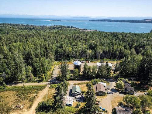 5617 Musgrave Rd, Union Bay, BC 