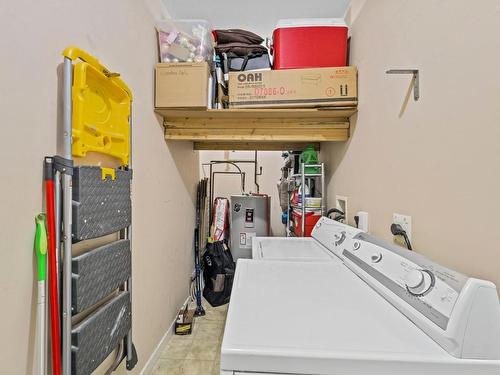 5-445 Dalgleish Drive, Kamloops, BC -  Photo Showing Laundry Room