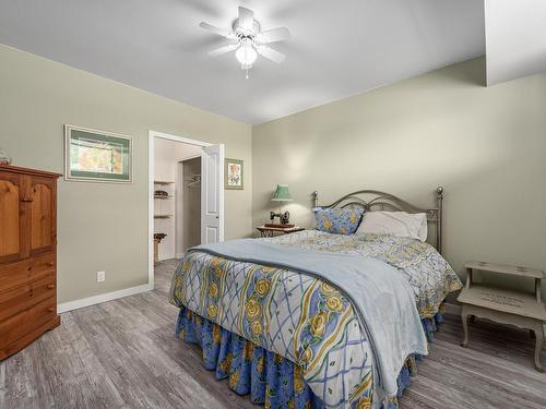 309-825 Hill Street, Ashcroft, BC - Indoor Photo Showing Bedroom