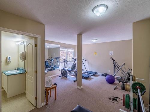 504-712 Sahali Terrace, Kamloops, BC - Indoor Photo Showing Gym Room