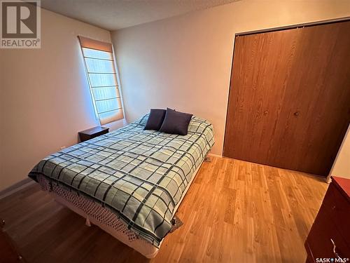 202 525 Dufferin Avenue, Estevan, SK - Indoor Photo Showing Bedroom