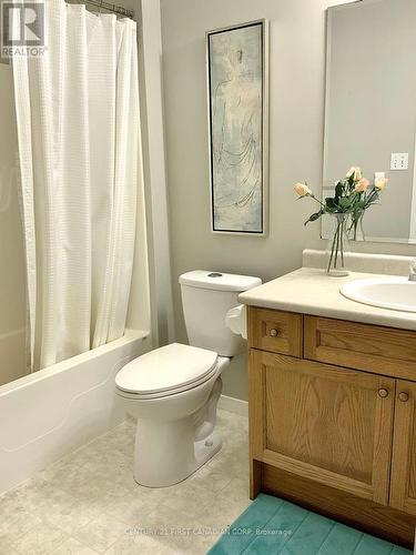 764 Silversmith Street, London, ON - Indoor Photo Showing Bathroom