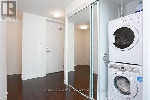 2812 - 14 York Street, Toronto (Waterfront Communities), ON - Indoor Photo Showing Laundry Room