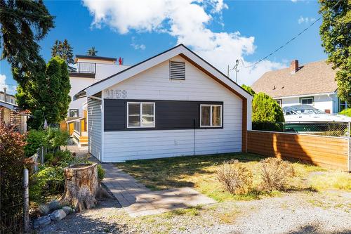 1053 Martin Avenue, Kelowna, BC - Outdoor