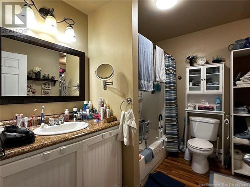 10 Boucher Street, Campbellton, NB - Indoor Photo Showing Bathroom