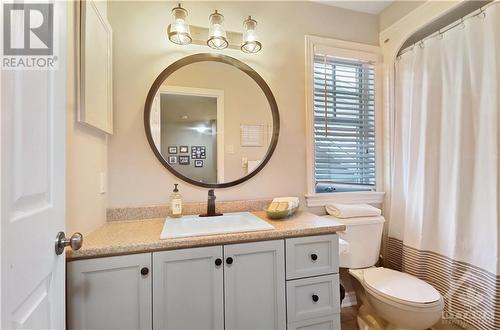 55 Ironside Court E, Ottawa, ON - Indoor Photo Showing Bathroom