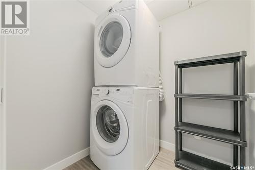 322 5301 Universal Crescent, Regina, SK - Indoor Photo Showing Laundry Room