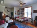 32 11Th Avenue Se, Swift Current, SK  - Indoor Photo Showing Living Room 