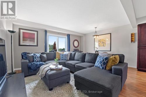 66 - 355 Fisher Mills Road, Cambridge, ON - Indoor Photo Showing Living Room