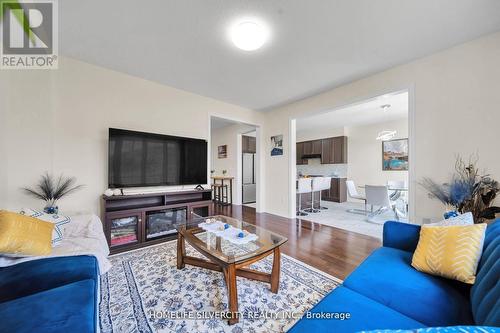 16 Cahill Drive, Brantford, ON - Indoor Photo Showing Living Room