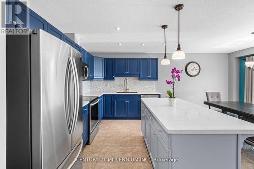 7 Stuckey Lane, East Luther Grand Valley (Grand Valley), ON - Indoor Photo Showing Kitchen With Upgraded Kitchen