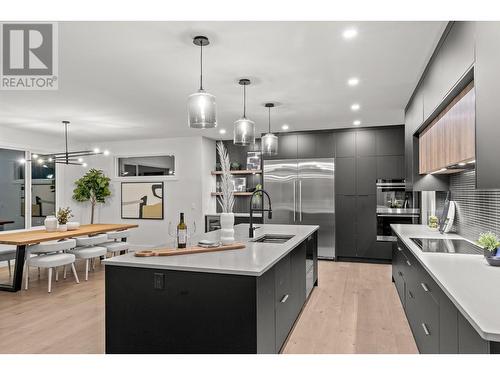 1026 Emslie Street Lot# Lot 7, Kelowna, BC - Indoor Photo Showing Kitchen With Upgraded Kitchen