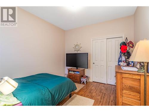 389 Mccarren Avenue, Kelowna, BC - Indoor Photo Showing Bedroom