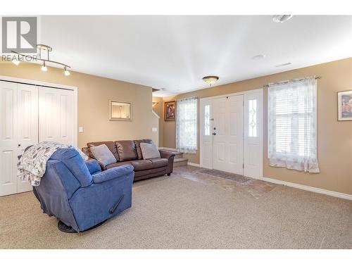 389 Mccarren Avenue, Kelowna, BC - Indoor Photo Showing Other Room