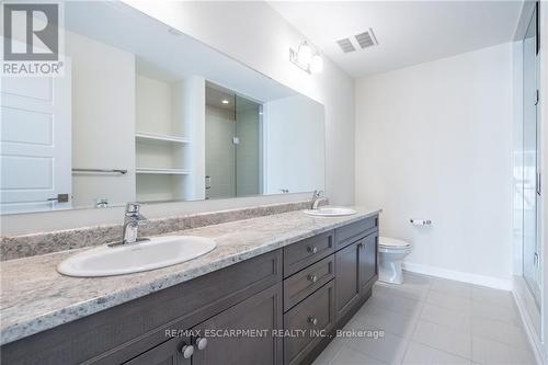 301 - 3028 Creekshore Common, Oakville, ON - Indoor Photo Showing Bathroom