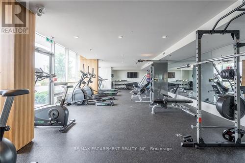 301 - 3028 Creekshore Common, Oakville, ON - Indoor Photo Showing Gym Room