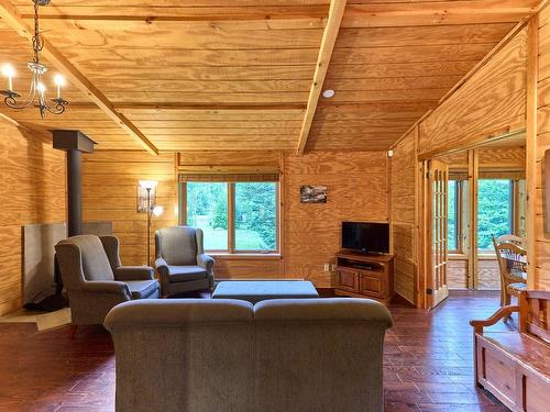 Salon - 7 Ch. Des Sources, Saint-Donat, QC - Indoor Photo Showing Living Room