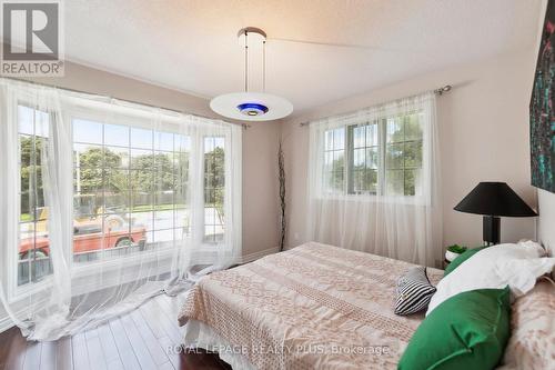 4143 Tapestry Trail, Mississauga (Rathwood), ON - Indoor Photo Showing Bedroom