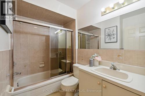 4143 Tapestry Trail, Mississauga (Rathwood), ON - Indoor Photo Showing Bathroom