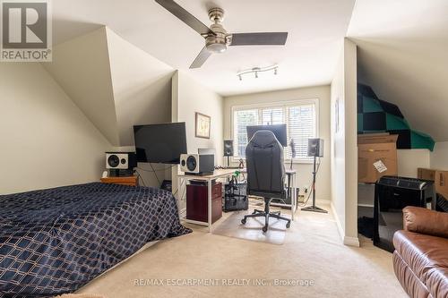 47 Woodend Drive, Hamilton, ON - Indoor Photo Showing Other Room