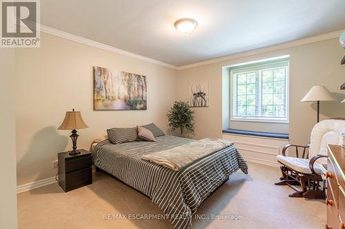 47 Woodend Drive, Hamilton, ON - Indoor Photo Showing Bedroom