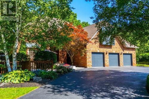 47 Woodend Drive, Hamilton, ON - Outdoor