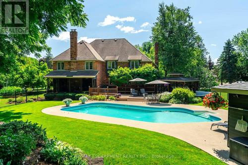 47 Woodend Drive, Hamilton, ON - Outdoor With In Ground Pool With Backyard