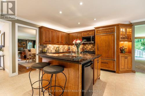 47 Woodend Drive, Hamilton, ON - Indoor Photo Showing Kitchen