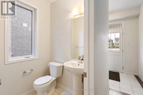 8751 Pawpaw Lane, Niagara Falls, ON - Indoor Photo Showing Bathroom