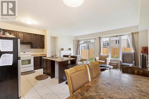 8751 Pawpaw Lane, Niagara Falls, ON - Indoor Photo Showing Kitchen