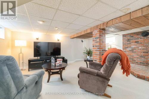 28 Walter Avenue S, Hamilton (Normanhurst), ON - Indoor