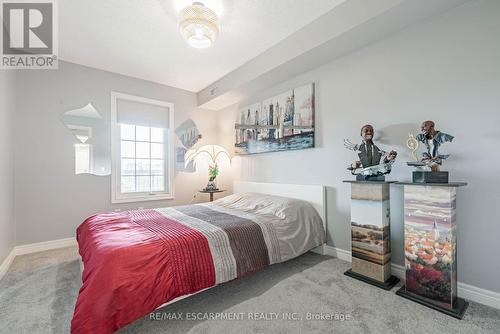 308 - 990 Golf Links Road, Hamilton (Meadowlands), ON - Indoor Photo Showing Bedroom