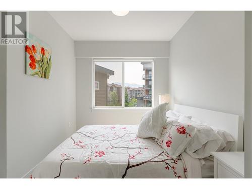 3630 Mission Springs Drive Unit# 108, Kelowna, BC - Indoor Photo Showing Bedroom