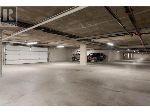 3630 Mission Springs Drive Unit# 108, Kelowna, BC - Indoor Photo Showing Garage