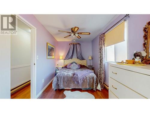 8901 92Nd Avenue, Osoyoos, BC - Indoor Photo Showing Bedroom