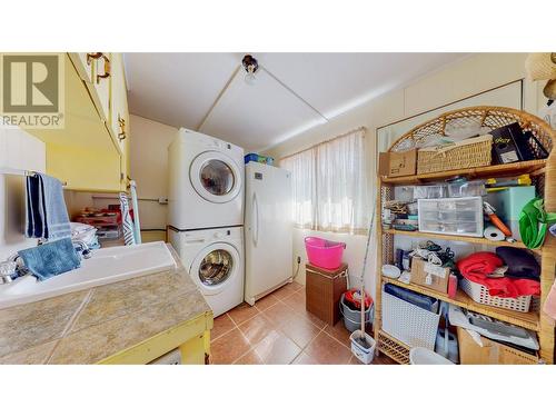 8901 92Nd Avenue, Osoyoos, BC - Indoor Photo Showing Laundry Room