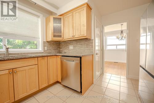 30 Drury Lane, Barrie (Codrington), ON - Indoor Photo Showing Kitchen