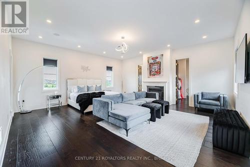 36 Quintette Close, Brampton (Bram East), ON - Indoor Photo Showing Living Room With Fireplace