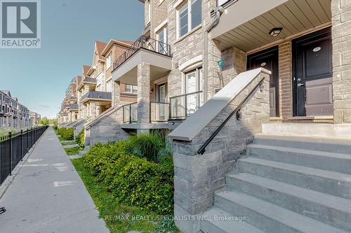 28 - 200 Veterans Drive, Brampton (Northwest Brampton), ON - Outdoor