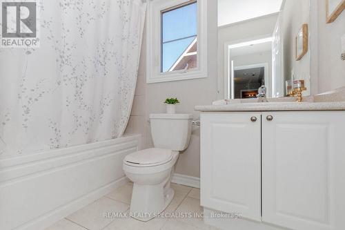 28 - 200 Veterans Drive, Brampton (Northwest Brampton), ON - Indoor Photo Showing Bathroom