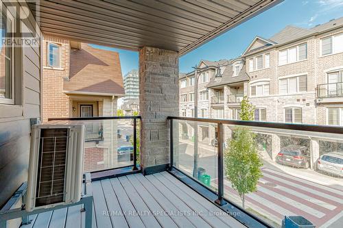 28 - 200 Veterans Drive, Brampton (Northwest Brampton), ON - Outdoor With Balcony With Exterior