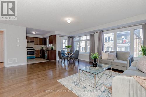 28 - 200 Veterans Drive, Brampton (Northwest Brampton), ON - Indoor Photo Showing Living Room